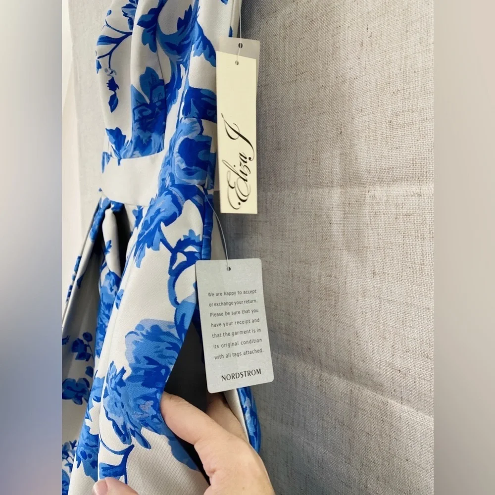 NWT Eliza J Jacquard Creamy White and Blue Floral Pleated Gown, Size 2 - Picture 7 of 16